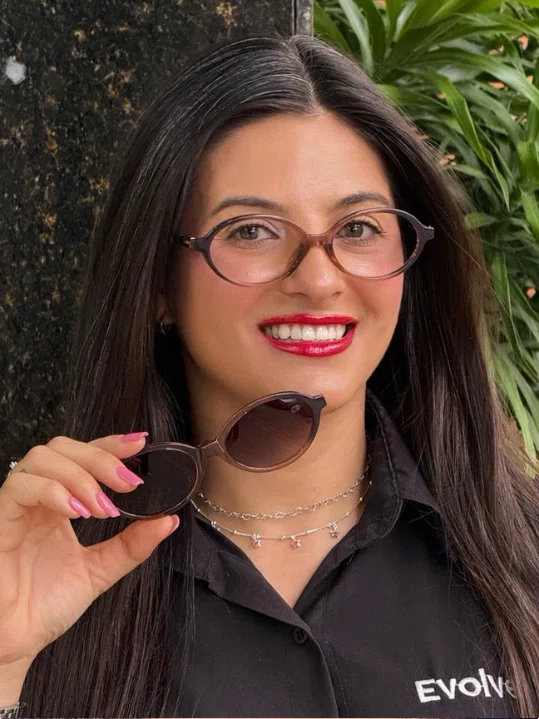 Óculos de grau feminino clip-on Evolve, modelo 2 em 1 em Marrom