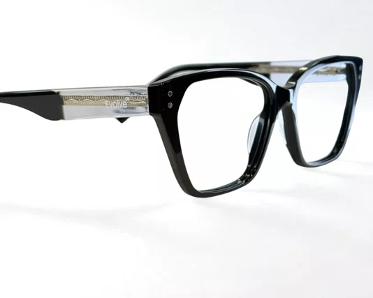 Óculos de Grau Feminino Clip-on Modelo 2 em 1 em Preto
