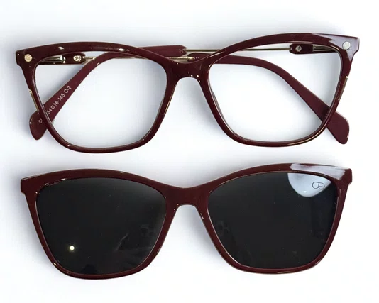 Óculos de Grau Feminino Clip-on Modelo 2 em 1 em Vermelho