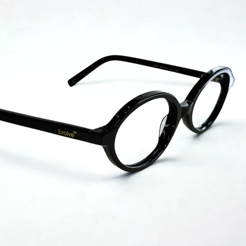 Óculos de grau feminino modelo Oval em Preto