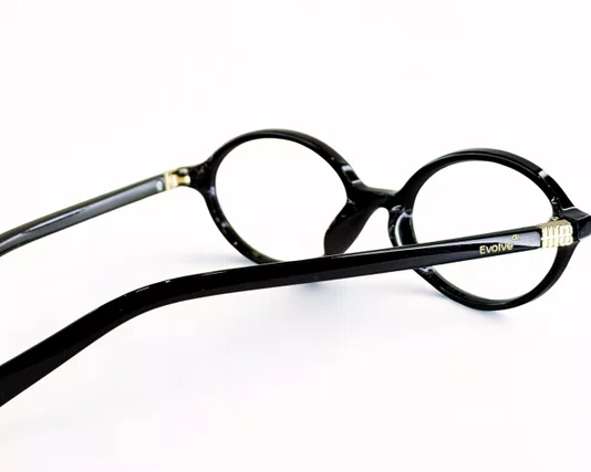 Óculos de Grau Feminino Oval Preto