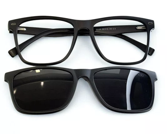 Óculos de Grau Masculino Clip-on Modelo 2 em 1 Preto Fosco