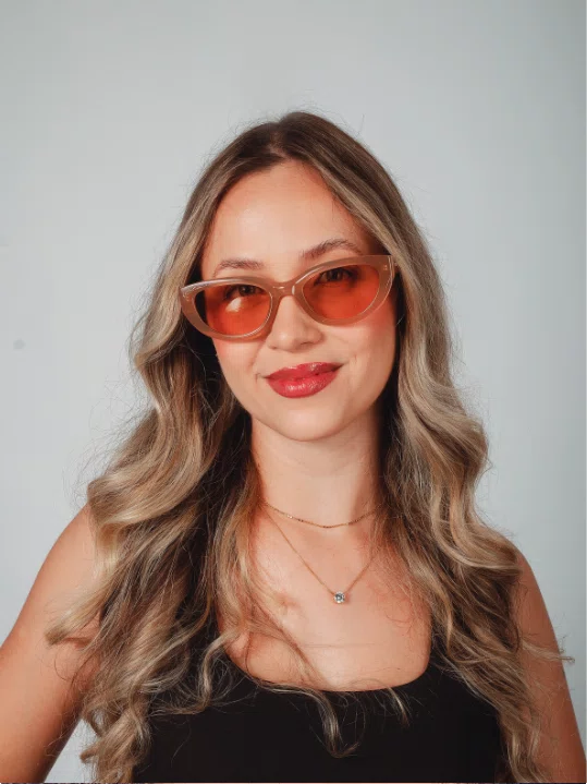 Óculos de sol feminino Evolve, modelo Gatinho em Bege Translúcido