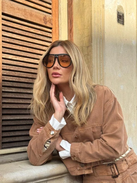 Óculos de sol feminino Evolve, modelo Máscara em Preto com lentes Cosméticas Amarelas