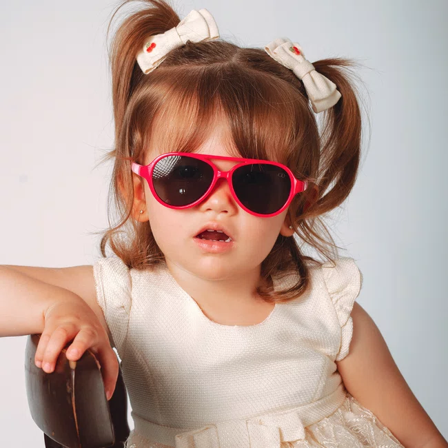 Óculos de sol infantil, modelo aviador em Rosa Claro