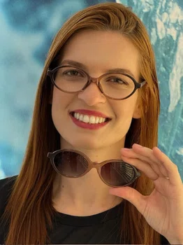 Óculos de grau feminino clip-on Evolve, modelo 2 em 1 em Marrom