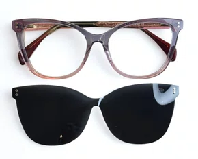 Óculos de Grau Feminino Clip-on Modelo 2 em 1 em Cinza com Rosê Degradê