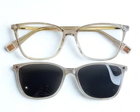 Óculos de Grau Feminino Clip-on Modelo 2 em 1 em Cinza Translúcido