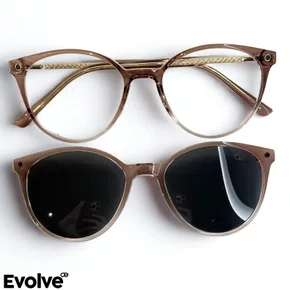 Óculos de Grau Feminino Clip on Modelo 2 em 1 em Marrom Translúcido