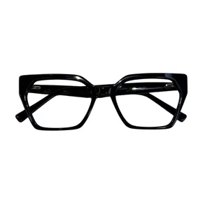 Óculos de grau feminino modelo gatinho em Preto