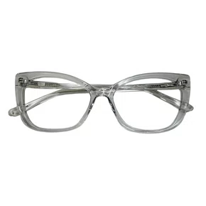 Óculos de grau feminino modelo gatinho em Transparente