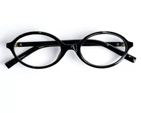 Óculos de Grau Feminino Oval Preto