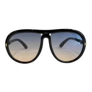 Óculos de sol feminino Evolve, modelo Máscara em Preto com lentes Cosméticas Degradê