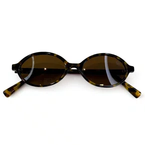 Óculos de sol feminino, modelo oval em Marrom Tartarugado